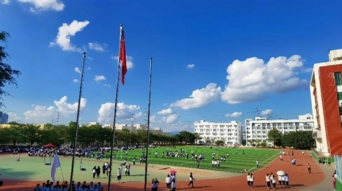 校(xiào)園風(fēng)光(guāng)2