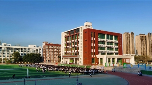 校(xiào)園風(fēng)光(guāng)3